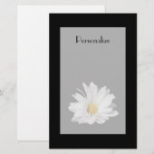 Elegant White Daisy Flower met naam Briefpapier (Voorkant / Achterkant)