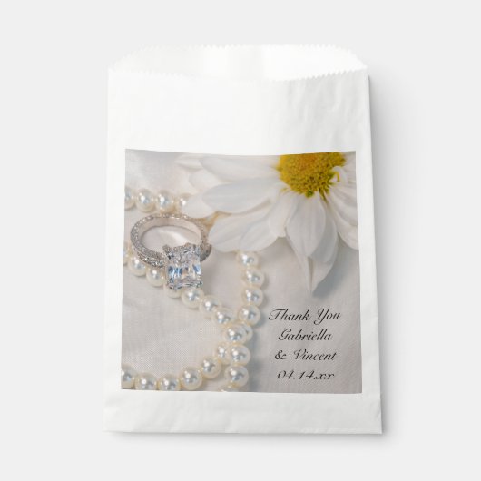 Elegant White Daisy Wedding Bedankt Bedankzakje (Voorkant)