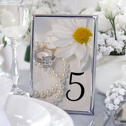 Elegant White Daisy Wedding Table Numbers Kaart
