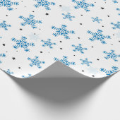Elegant White & Dark Blue Snowflake Wrapping Paper Cadeaupapier (Hoek)