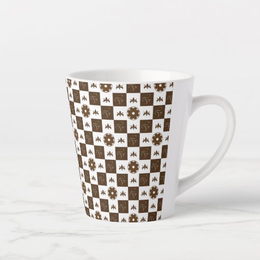 Elegant White en Brown Checkered Pattern Latte Mok (Rechts)