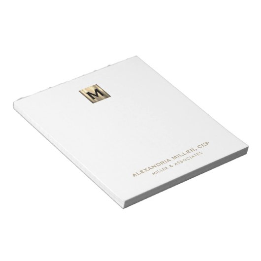 Elegant White en Gold Initiaal Logo Notitieblok (Schuin)
