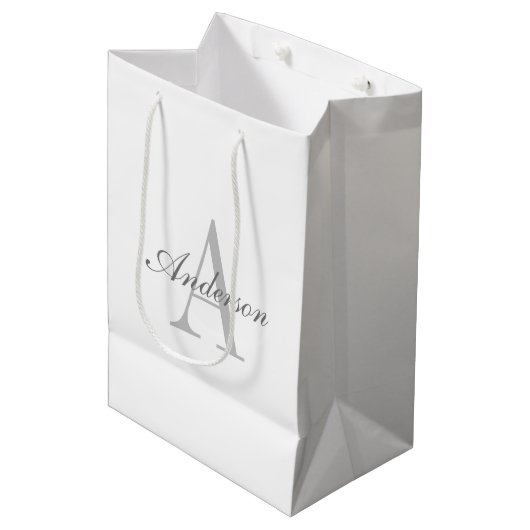 Elegant White en Gray Monogram Medium Cadeauzakje (Voorkant Gekanteld)