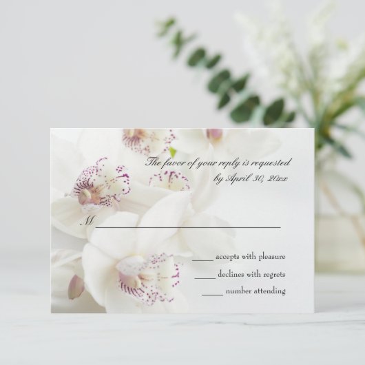 Elegant White en Paarse Orchids Wedding RSVP Kaartje (Staand voorkant)