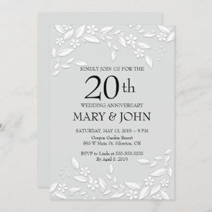 Elegant White Floral 20th Jubileum Invite Kaart