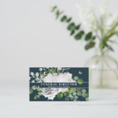 Elegant White Floral & Eucalyptus Funeral Director Visitekaartje (Staand voorkant)