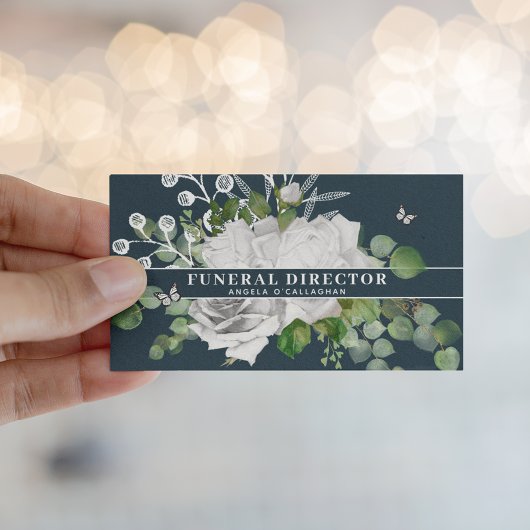 Elegant White Floral & Eucalyptus Funeral Director Visitekaartje