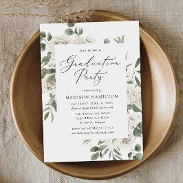 Elegant White Floral Greenery Graduation Party Kaart
