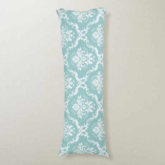 Elegant White Floral Lace Damask over Light Blue Lichaamskussen (Voorkant Verticaal)