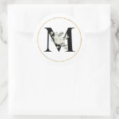 Elegant White Floral Monogram Letter M op White Ronde Sticker (Tas)