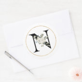 Elegant White Floral Monogram Letter N op White Ronde Sticker (Envelop)