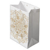 Elegant White & Gold Mandala Handtekening Ontwerp Medium Cadeauzakje (Voorkant Gekanteld)