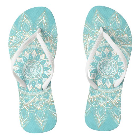 Elegant White Gold Mandala Sky Blue Design Teenslippers (Voetbed)