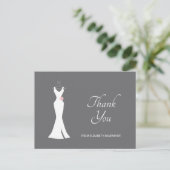 Elegant White Gown on Grey - Stijlvol Briefkaart (Staand voorkant)