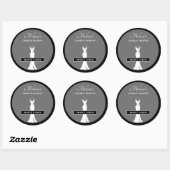 Elegant White Gown on Grey - Stylish Candle Ronde Sticker (Vel)