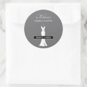 Elegant White Gown on Grey - Stylish Candle Scent Ronde Sticker (Tas)