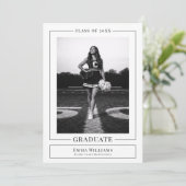 Elegant White Graduate Announcement Kaart (Staand voorkant)