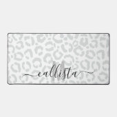 Elegant White Grey Leopard Cheetah Animal Print Bureaumat (Voorkant)
