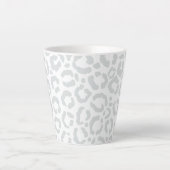Elegant White Grey Leopard Cheetah Animal Print Latte Mok (Voorkant)