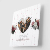 Elegant White Heart Shaped Photo Custom voor haar Vierkante Klok (Hoek)