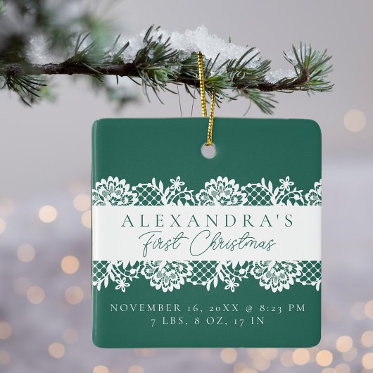 Elegant White Lace Baby's eerste kerstfoto Keramisch Ornament