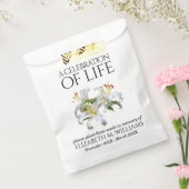Elegant White Lilies Memorial Seed Packet Bedankzakje (Gezegeld)