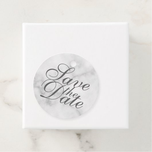 Elegant White Marble Wedding Save the Date Bedankjes Labels (In situ)