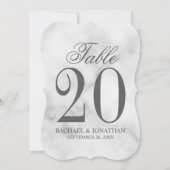 Elegant White Marble Wedding Table Number Kaart (Achterkant)