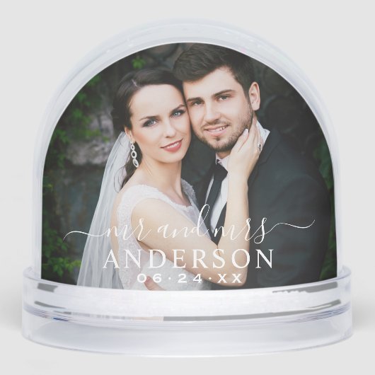 Elegant White Mr and Mrs Monogram Photo Wedding Sneeuwbol (Voorkant)