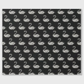 Elegant White Pearl Swan op zwarte achtergrond Cadeaupapier (Vlak)