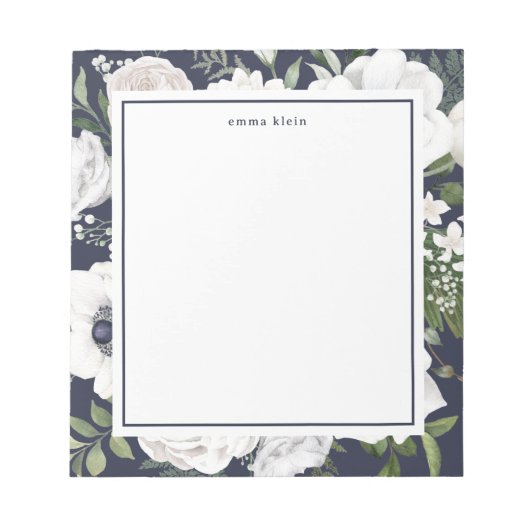 Elegant White Roses Greenery Navy Blue Name Notitieblok (Voorkant)