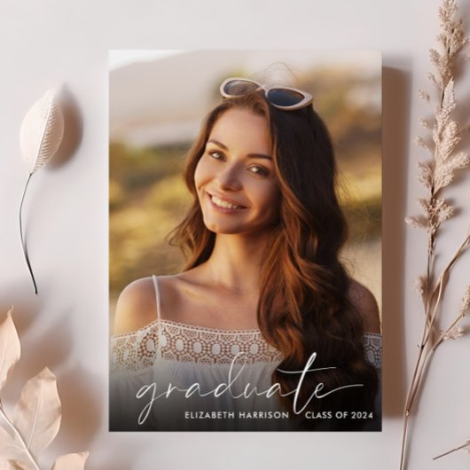 Elegant White Script Photo Graduparty Kaart
