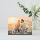 Elegant White Script Photo Weddenschap Save the Da Aankondigingskaart (Staand voorkant)
