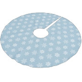 Elegant White Snowflakes op Light Blue Kerstboom Rok (Gekanteld)