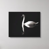 Elegant White Swan Reflection op Black Lake Canvas Afdruk (Voorkant)