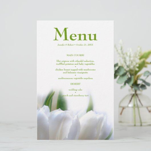 Elegant White Tulips Wedding Dinner Menu Kaart (Staand voorkant)