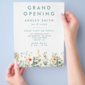 Elegant wildbloemenveld flyer (Hand)