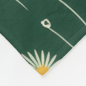 Elegant Wildflower Pattern on Dark Green  Fleece Deken (Hoek)
