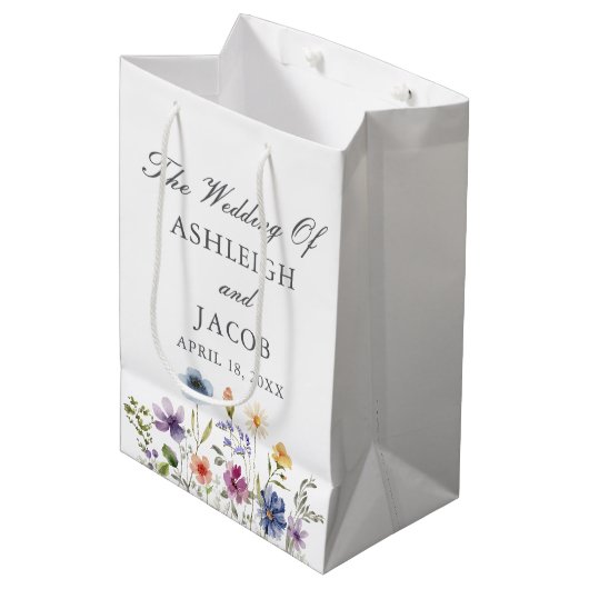 Elegant Wildflower Spring Wedding Personalized Medium Cadeauzakje (Voorkant Gekanteld)