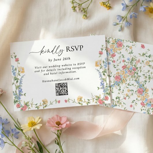 Elegant Wildflower Wedding QR Code RSVP Card Kaartje