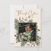 Elegant Winter Berries & Pine Ivory Wedding Bedankkaart (Voorkant)