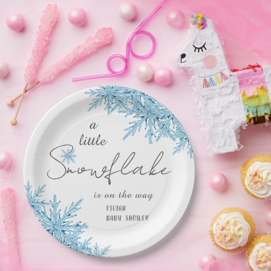 Elegant Winter Blauw Kleine Sneeuwvlok Baby shower Papieren Bordje (Feest)