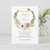 Elegant Winter Goud Bloemen Krans Monogram Bruilof Kaart (Staand voorkant)