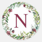 Elegant Winter Greenery Burgundy Monogram Wreath Ronde Sticker (Voorkant)