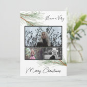 Elegant Winter Greenery Merry Kerstboom Foto Feestdagenkaart (Staand voorkant)