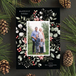 Elegant Winter Watercolor Greenery Black Photo Feestdagenkaart<br><div class="desc">This elegant and festive holiday photo card features a beautiful watercolor wreath of holly, eucalyptus, and berries over a chic black background. The editable greeting on the front says "Happiest Holidays". The back of the card is a coordinating foliage pattern, which can be removed if desired. You can also add...</div>