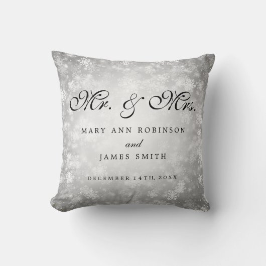Elegant Winter Wedding Mr & Mrs Favor Silver Kussen (Voorkant)