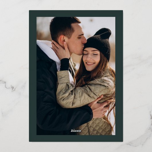 Elegant winter wonderland groene trouwfoto folie uitnodiging (Achterkant)