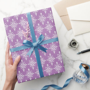 Elegant wit damaskpatroon op gekleurde ondergrond cadeaupapier