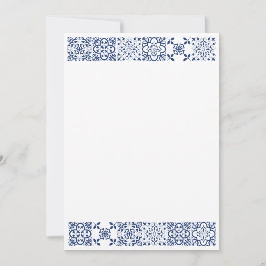 Elegant wit en blauw Mediterraan Tegel bruiloft Kaart (Achterkant)